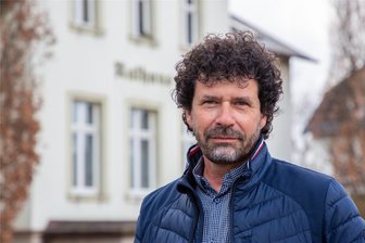 Minus im Haushalt: Niederwiesa hat ein Ziel - Niederwiesas Bürgermeister Raik Schubert sagt, dass mit der angespannten Situation zu rechnen war.