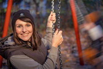 Mir hat die Eltern-Kind-Kur wieder Kraft für Familie und Job gegeben - Mehr Schwung für ihre zwei Kinder und den Vollzeitjob: Anni Töppel aus Coswig nach ihrer Mutter-Kind-Kur.