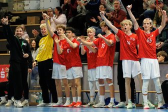 Mission Bundesliga: Jugend-Handballer aus Aue und Chemnitz greifen unter neuer Flagge an - Die sächsischen Handball-Talente um Nicolas Gruber (l.) wollen auch in der nächsten Saison zur deutschen Elite gehören.