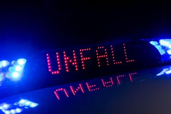 Mit 200 km/h aufgefahren – gibt es Schmerzensgeld? - Ist schnell passiert, vor allem wenn es sehr rasant zugeht - ein Unfall auf der Autobahn.