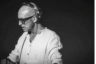 Mit 49 Jahren: DJ Tomcraft ist tot - DJ Tomcraft starb am Montag mit gerade einmal 49 Jahren.