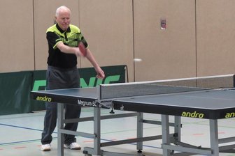 Mit 90 Jahren noch Reservespieler: Lauterbacher hält dem Crimmitschauer Tischtennisverein die Treue - Das wöchentliche Training ist für Rudolf Ebert auch mit 90 Jahren noch eine Selbstverständlichkeit.