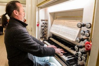 Mit Bach ins neue Jahr - Matthias Grünert - Kantor der Dresdener Frauenkirche.