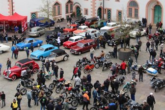 Mit der MZ aus Amerika: Oldtimer zum Tag der Deutschen Einheit auf Schloss Augustusburg - Das Oldtimer-Herbsttreffen auf Schloss Augustusburg findet wieder am 3. Oktober statt.