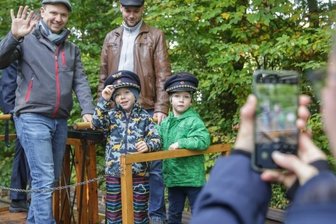 Mit der Parkbahn in die Ferien -