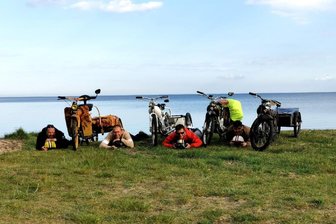 Mit der Simson vom Vogtland an die Ostsee - Impressionen von der Rundreise - beim Zwischenstopp in Kap Arkona. 