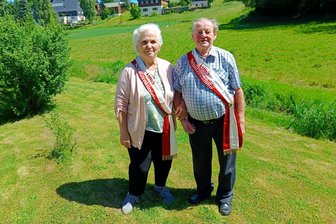 Mit drei Schuss den Vogel abgeschossen: Cämmerswaldes erster Schützenkönig erinnert sich - Das erste Schützenkönig-Paar von Cämmerswalde: Christel und Gotthard Fritsch.