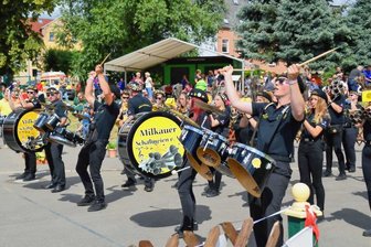 Mit „Eye of the Tiger“ auf den Silberrang: Milkauer Schalmeien holen Vize-Titel - Die Milkauer Schalmeien haben sich bei der Landesmeisterschaft in Crimmitschau auf den Silberrang gespielt.