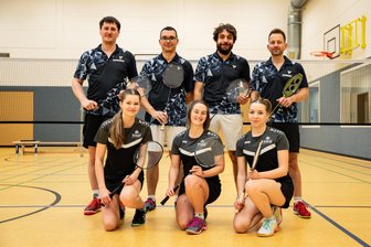 Mit Handicap: Freibergs Badmintonspieler müssen erneut improvisieren und rutschen ab - Das Badminton-Team des ATSV mit Marcus Gast, Felix Liebscher, Florian Honeit und Michael Prinz (h.v.l.) sowie Laura Näke, Anna Hasche und Mia Butter (v.v.l.).