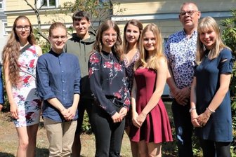 Mit harter Arbeit zu Bestnoten - Auch die besten Abiturienten des Martin-Luther-Gymasiums Frankenberg, die in Hainichen wohnen, wurden vom Stadtoberhaupt geehrt.