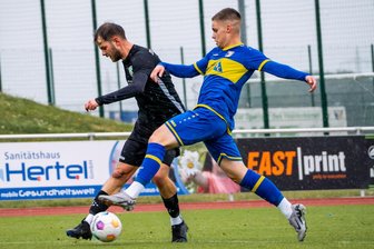 Mit jungem Kapitän: Lichtenberger Fußballer wollen auch im Spitzenspiel mutig auftreten - Traf in den beiden jüngsten Partien je einmal: SVL-Mittelfeldspieler Maximilian Grajetzky (l.).