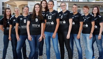Mit Mini-Aufgebot in die Zweitliga-Saison - Diese zehn jungen Damen sollen es für die CPSV Volleys in der 2. Bundesliga richten: Anna-Maria Nitsche, Daniela Espig, Kathleen Glaser, Anne Jüttner, Pia Sabrina Walkenhorst, Romy Machold, Monique Sohr, Josephine Brandt, Anne Herklotz und Annekathrin Franke (von links). 