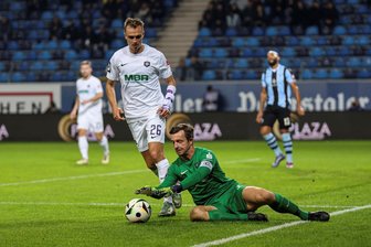Mit „Muffensausen“ ins Ostderby gegen Cottbus? Erzgebirge Aue will die Trendwende - Martin Männel, hier in Aktion am vergangenen Freitag beim 0:3 in Mannheim, trifft mit den Veilchen nun auf seinen Jugendclub FC Energie Cottbus.