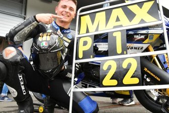 Mit Platz 6 zu Titel Nummer 3 - Max Enderlein hatte im österreichischen Spielberg auch ohne Podestplatzierung gut lachen. 