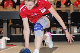 Mit Präzision in die Kegel-Bundesliga - Seit dieser Saison geht die Mittweidaer Keglerin Sandra Grießhammer für Rot-Weiß Zerbst in der 2. Bundesliga der Frauen an den Start. Mit ihrem Team steht sie derzeit auf dem 2. Platz der Staffel Nord-Ost.