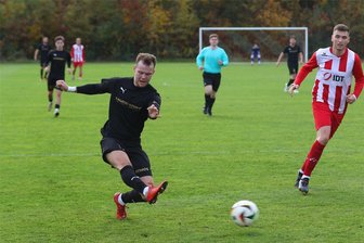 Mit Remis gegen den VfB Annaberg: Fortschritt Lichtenstein holt sich Selbstvertrauen zurück - Der Lichtensteiner Tom Ebersbach hatte auch nach seinem frühen Führungstreffer noch einige gute Szenen im Spiel gegen Annaberg.