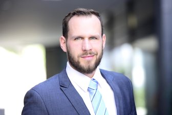 Mit Roboter und App: Zwickauer Nachwuchsforscher wollen Paketzustellung automatisieren - Prof. Dr.-Ing Rick Voßwinkel ist Projektleiter an der Zwickauer Hochschule.