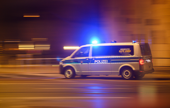 Mit Schlägen und Tritten malträtiert: 55-Jähriger soll in Dresden Geld abheben, doch er weigert sich - Räuber haben in Dresden einen 55-Jährigen überfallen. (Symbolbild)