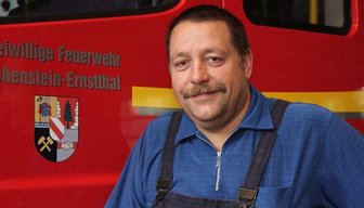 Mit seinem Name gewinnt Jend Gruhnert jede Wette - 
              <p class="artikelinhalt">Ein Mann mit ungewöhnlichem Name: Jend Gruhnert. </p>
            