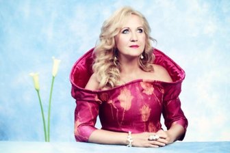 Mit Star-Sängerin & Co.: Wie Bad Elster im Frühling zaubern will - Simone Kermes singt am Ostermontag in Bad Elster Lieder von Barock bis Rammstein.