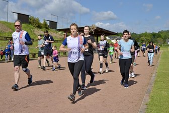 Mit Teamgeist und Laufschuhen: 169 Teilnehmer beim „1. Beneflitz-Lauf“ in Zwönitz - Beim Beneflitz-Lauf in Zwönitz waren 169 Aktive am Start.