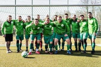 Mit torreicher Ukraine-Hilfe: Große Fußballfreuden in Kleinwaltersdorf - Beim Vorbereitungsspiel der Freiberger Spielgemeinschaft in der Winterpause, das 3:5 gegen den Mittelsachsenklasse-Vertreter SG Dittmannsdorf verloren ging, waren mit Vladyslav Bilykh, Roman Boiarchuk und Oleksii Babenko (v. v. l.) drei der fünf ukrainischen Spieler mit von der Partie.