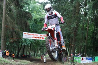 Mit viel PS und Spaß: Speedhill-Rennen in Geyer wird zum Motorsport-Spektakel - Entschied im letzten Jahr das große Finale für sich: Der Lengefelder Louis Richter gewann die Klasse der Sportfahrer.