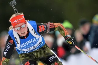 Mit Vollgas ins Rampenlicht - Keine Zeit zum Genießen. Franziska Hildebrand rauscht dem Sieg entgegen.