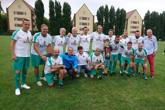 Mittelsachsen-Kicker freuen sich auf frühere Bundesliga-Stars - Am Sonnabend zu Gast in Mittelsachsen: die Bundesliga-Auswahl Ost, die der Siebenlehner Thomas Veit (r.) 2015 gründete.