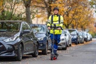 Mittelsachsen: Mit dem Roller Gaslecks auf der Spur - Mit dem E-Scooter auf der Suche nach Gaslecks.