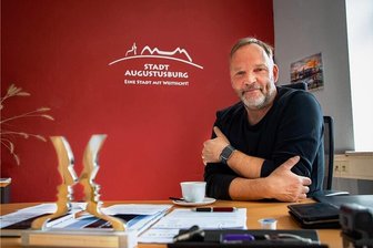 Mittelsachsens SPD unterstützt Neubauer bei Kandidatur - Der Augustusburger Bürgermeister Dirk Neubauer tritt zur Landratswahl im Juni als parteiloser Kandidat an.