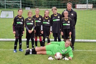 Mittelsächsische Fußballerinnen brillieren bei Sichtungsturnier - Die mittelsächsische Fußball-Kreisauswahl der U-12-Mädchen wurde in Leipzig hinter dem Team aus Dresden Zweiter.