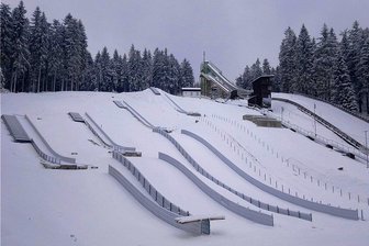 Mitten im April: Winter kehrt ins obere Vogtland zurück -