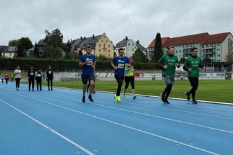 Mittweida: Hospizspendenlauf mit fünfstelligem Ergebnis - Beste Bedingungen herrschten beim Spendenlauf der Hospizdienste im Stadion „Am Schwanenteich“ in Mittweida.