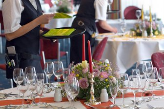 Mittweida: Neubaugebiet Lauenhainer Straße wird zur Freilufttafel - Im Mittweidaer Neubaugebiet wird am Mittwoch aufgetafelt (Symbolbild).