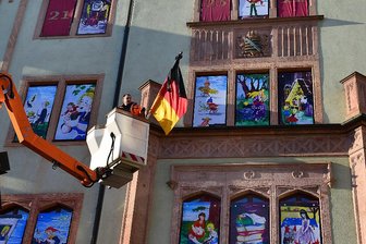 Mittweida: Trauerbeflaggung am Rathaus -