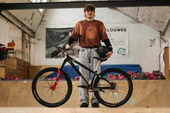 Mittweidaer Rad-Artist freut sich auf Show mit Luc Ackermann: „Vor so einer großen Kulisse bin ich noch nie gefahren“ - Max Fimmel von der HSG Mittweida trainiert derzeit regelmäßig in der Druckbude, einer Chemnitzer Skaterhalle. Den ersten großen Auftritt hat er in gut einem Monat.