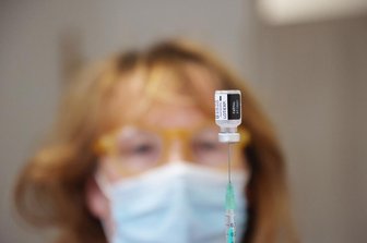 Mobile Corona-Impfteams - jetzt stehen Interessenten Schlange -