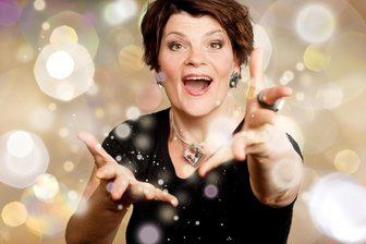 Moderatorin des Chemnitzer Opernballs Gayle Tufts: „Ich werde funkeln, das ist mein Job“ - Funkeln ist ihr Job: Die Entertainerin Gayle Tufts moderiert den 22. Chemnitzer Opernball „Sparkling Moments“.