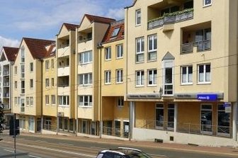Moderne Architektur an der Röntgenstraße - Die Häuser stehen an der Röntgenstraße im Stadtteil Reusa.