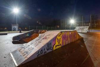 Moderne Beleuchtung für Mittweidaer Freizeitanlage am städtischen Freibad - 