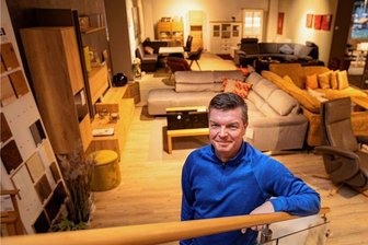 Möbelhaus in Plauen schließt: "Mussten die Reißleine ziehen" - Es sei letztlich eine betriebswirtschaftliche Entscheidung, die er habe treffen müssen, sagt Inhaber Frank Roscher zur bevorstehenden Schließung seines Möbelhauses.