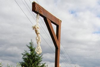 Mörder fühlt sich als Robin Hood - Zum Tod am Galgen ist der dreifache Mörder verurteilt worden. 