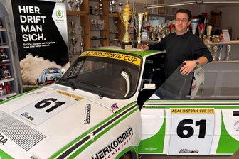 Momente für immer: Das Sportjahr im Erzgebirge in der Rückschau - Jens Herkommer aus Erla-Crandorf ist nicht nur erfolgreicher Unternehmer in der Kfz-Branche. Im Skoda 130 RS fuhr er das dritte Mal in Folge zu einem großen Sieg.
