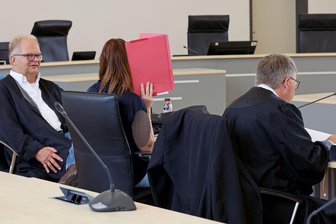 Mordfall Fabian – Angeklagte war laut Zeugen bei der Leiche - Die Angeklagte schweigt bislang vor Gericht zu den Vorwürfen. (Archivbild)