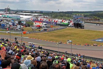 Moto GP auf dem Sachsenring: Wo man jetzt noch Unterkünfte findet - Vom 5. bis 7. Juli wird es wieder zigtausende Motorradfans aus ganz Deutschland und dem Ausland zum Sachsenring ziehen.
