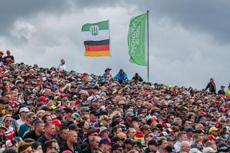 Moto-GP bleibt bis 2031 am Sachsenring: So reagiert die Region auf die gute Nachricht - Gute Nachricht für die Fans: Der Moto-GP Deutschland bleibt dem Sachsenring bis 2031 erhalten.