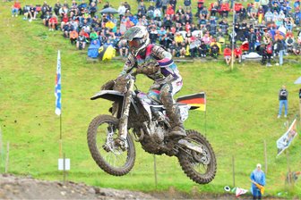 Motocross: Junge Pilotin aus Mittelsachsen mischt in der Weltelite mit - Tanja Schlosser im legendären Talkessel von Teutschenthal.