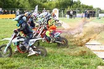 Motocross-Kids für Freestyle-Show in Messe Chemnitz gesucht - Der Motocross-Nachwuchs fängt auf 50-Kubik-Maschinen an.