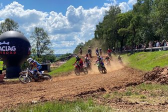 Motocross: Wetterkapriolen begleiten die Generalprobe beim MC Culitzsch - Perfekte Bedingungen herrschten am Sonntag auf der Motocross-Strecke des MC Culitzsch. Für Lokalmatador Danny Neubauer (Startnummer 712) reichte es nach drei Läufen in der Klasse MX1 am Ende sogar zum Sieg in der Tageswertung.